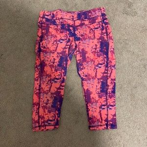 Tek gear athletic capri•medium•pink and purple
